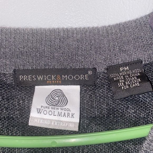 Woolmark cardigan size M - Picture 2 of 3